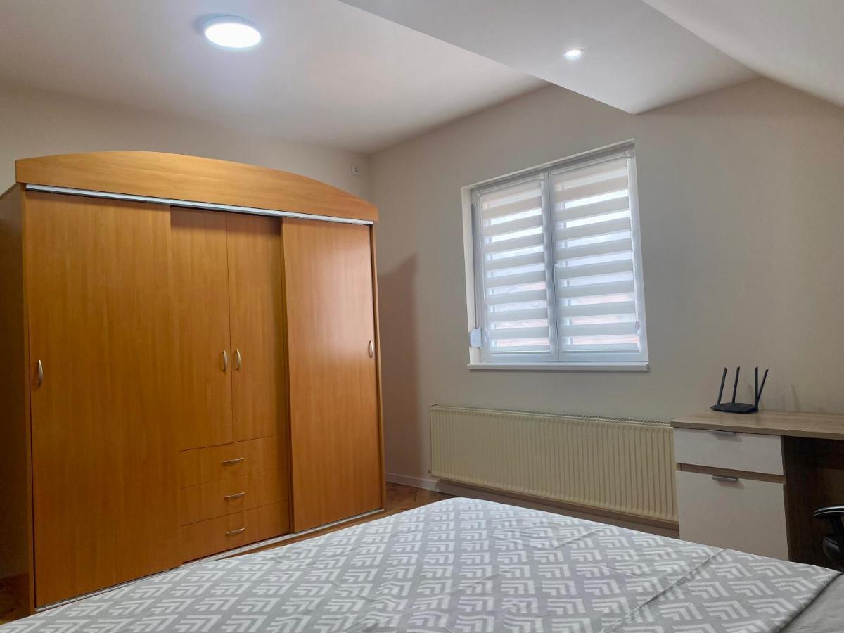 Appartement avec 2 chambre Ni Extérieur photo
