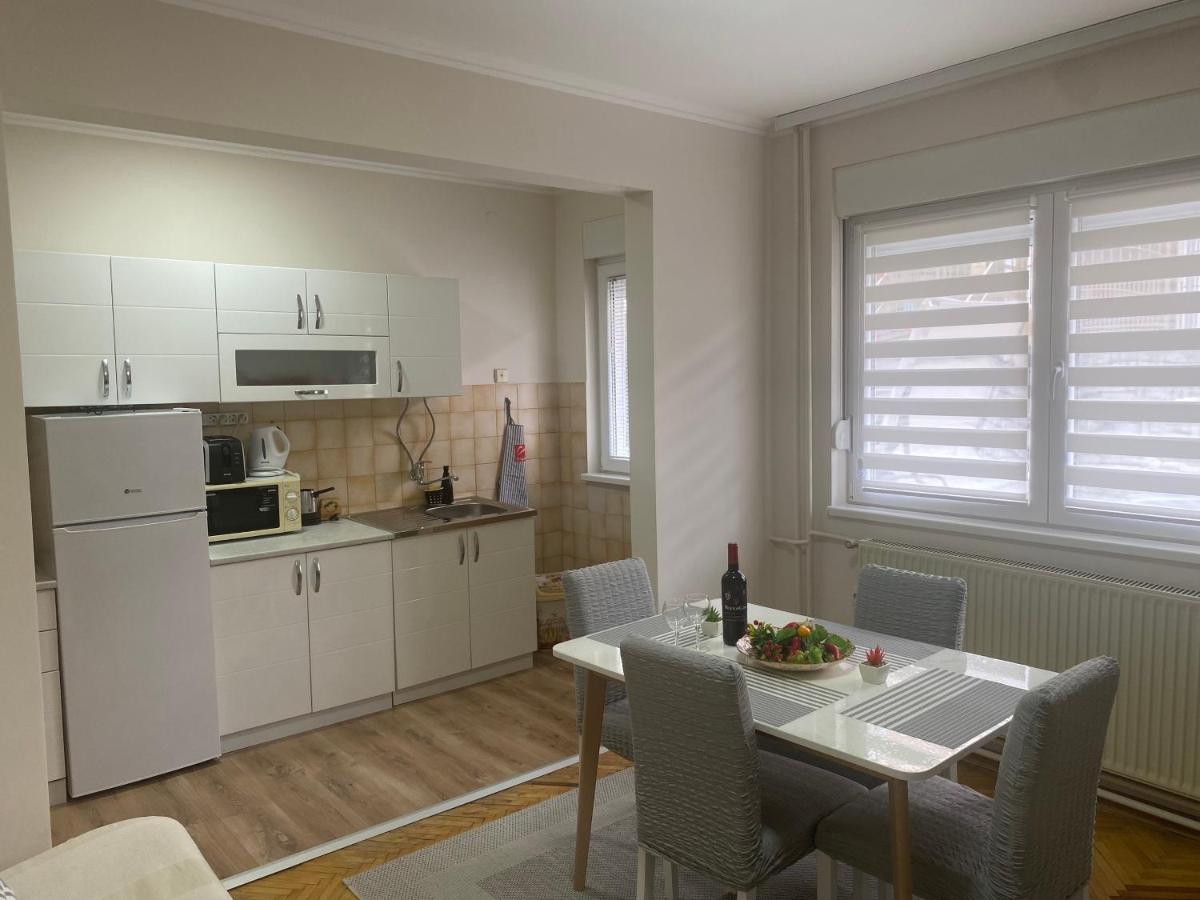 Appartement avec 2 chambre Ni Extérieur photo
