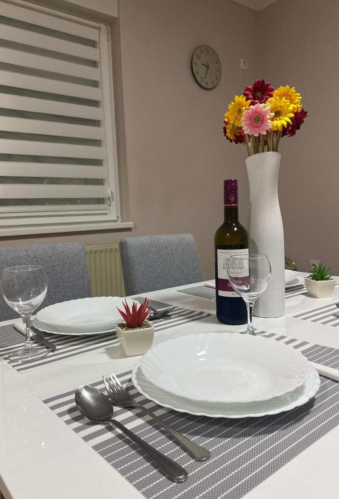 Appartement avec 2 chambre Ni Extérieur photo